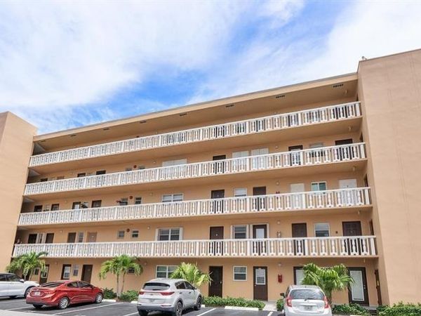 219 NE 14th Avenue, Unit 107, Hallandale Beach, FL 33009