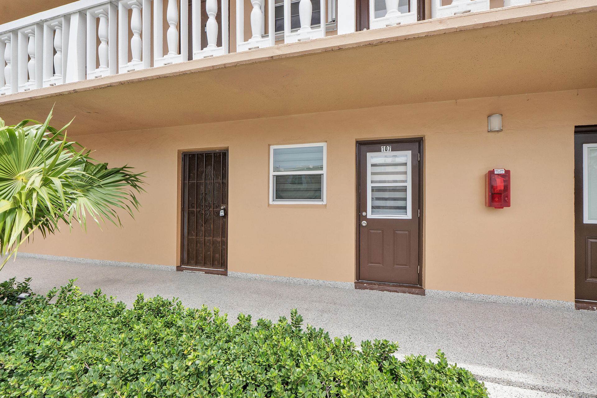 219 NE 14th Avenue, Unit 107, Hallandale Beach, FL 33009 Photo