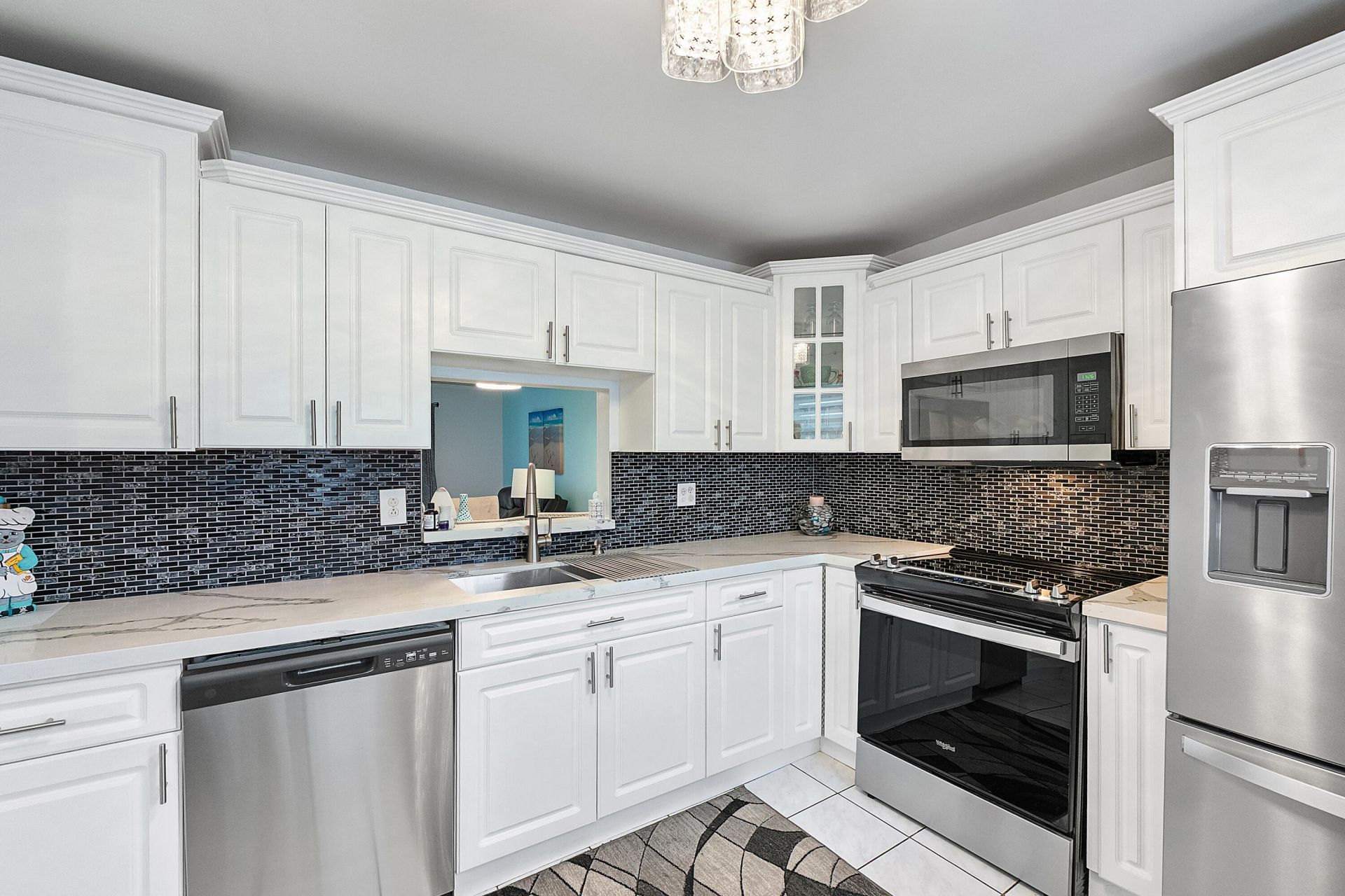 219 NE 14th Avenue, Unit 107, Hallandale Beach, FL 33009 Photo