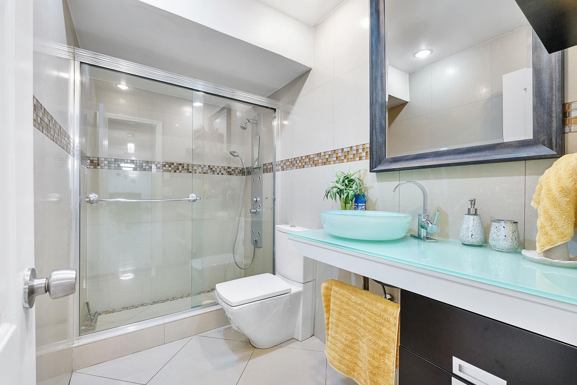 219 NE 14th Avenue, Unit 107, Hallandale Beach, FL 33009 Photo