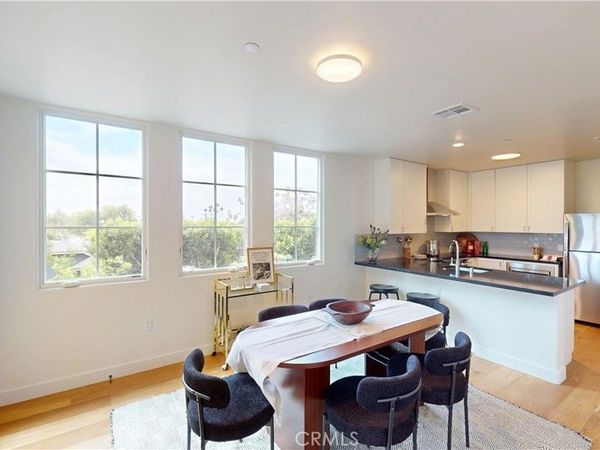 1878 E Walnut Street, Unit 213, Pasadena, CA 91107