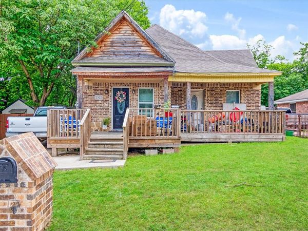 2522 Wilhurt Avenue , Dallas, TX 75216