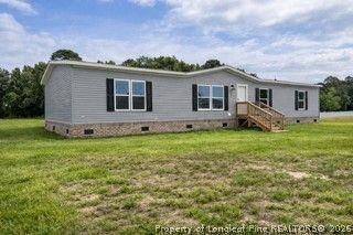 100 Gryffindor Drive, Fairmont, NC 28340 Main Photo