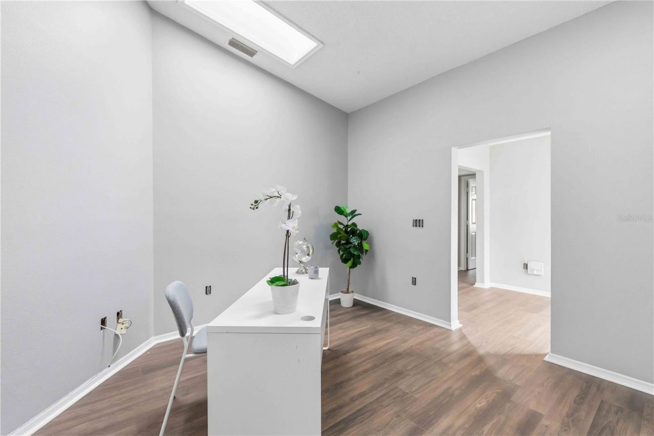 7795 Pine Trace, Sarasota, FL 34243 Photo