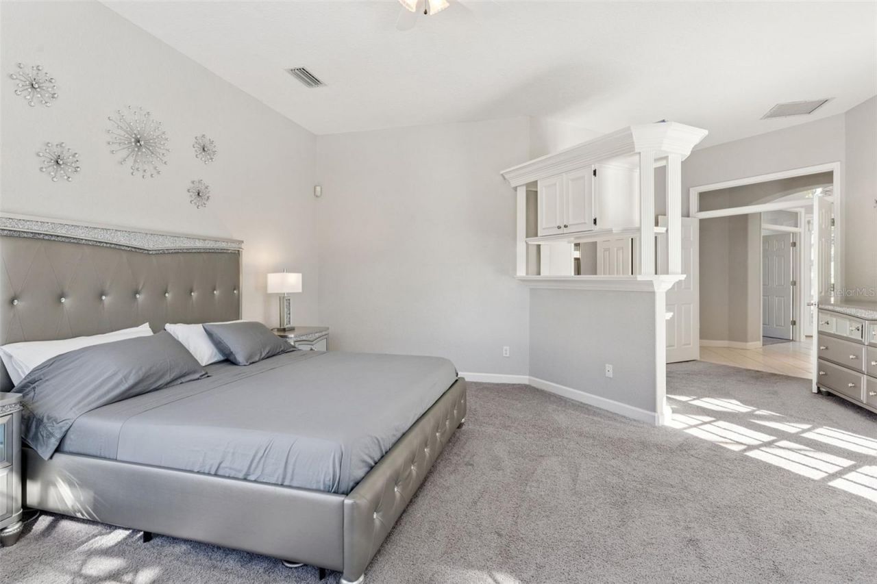 9833 Camberley Circle , Orlando, FL 32836 Photo