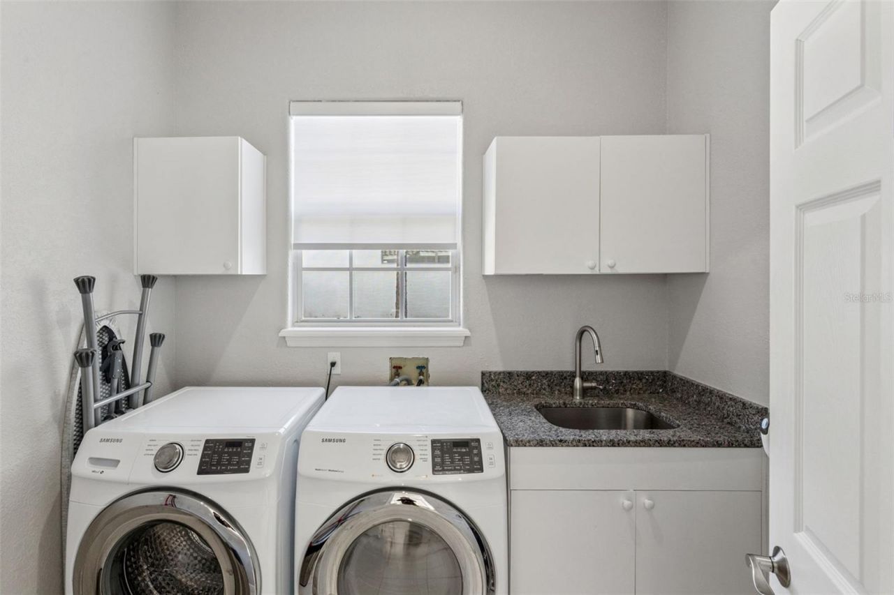 9833 Camberley Circle , Orlando, FL 32836 Photo