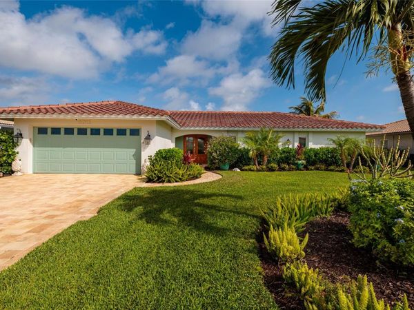 2011 MICHIGAN AVENUE NE, ST PETERSBURG, FL 33703