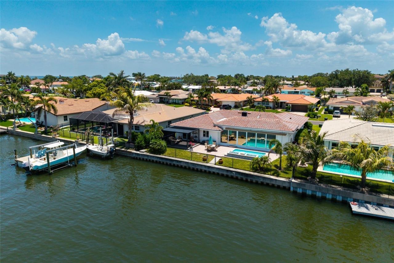 2011 Michigan Avenue Ne, Saint Petersburg, FL 33703 Photo