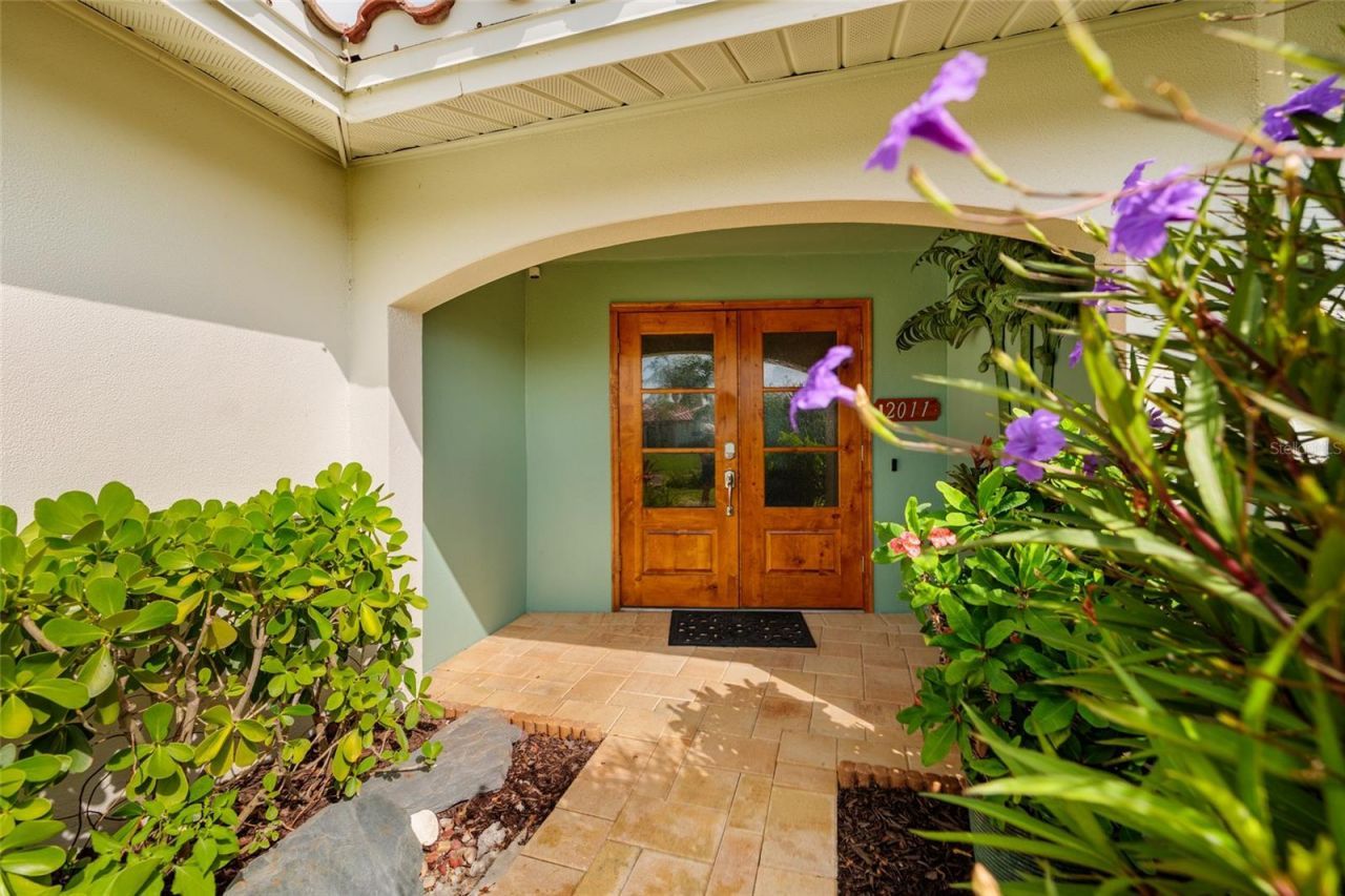 2011 Michigan Avenue Ne, Saint Petersburg, FL 33703 Photo