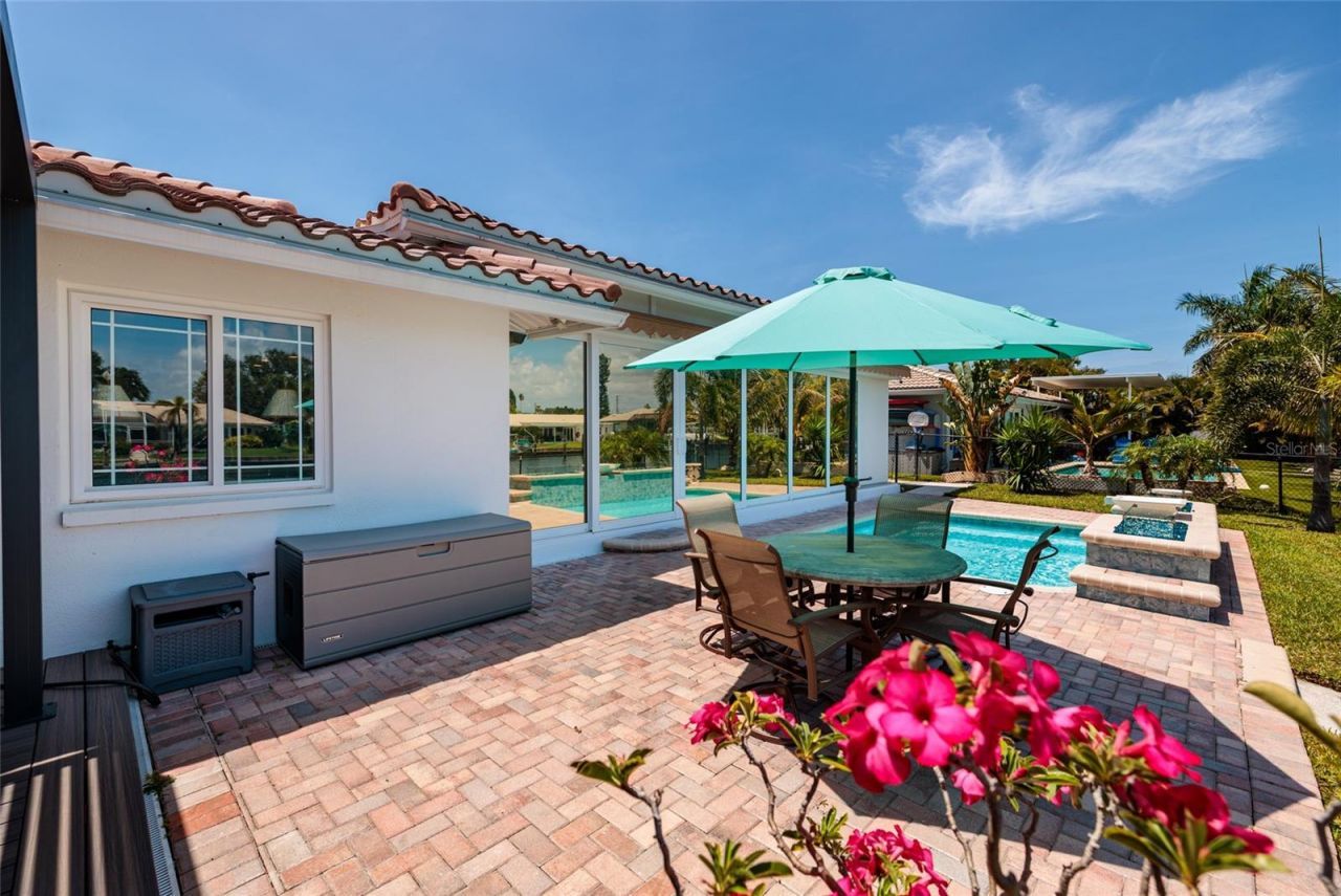 2011 Michigan Avenue Ne, Saint Petersburg, FL 33703 Photo