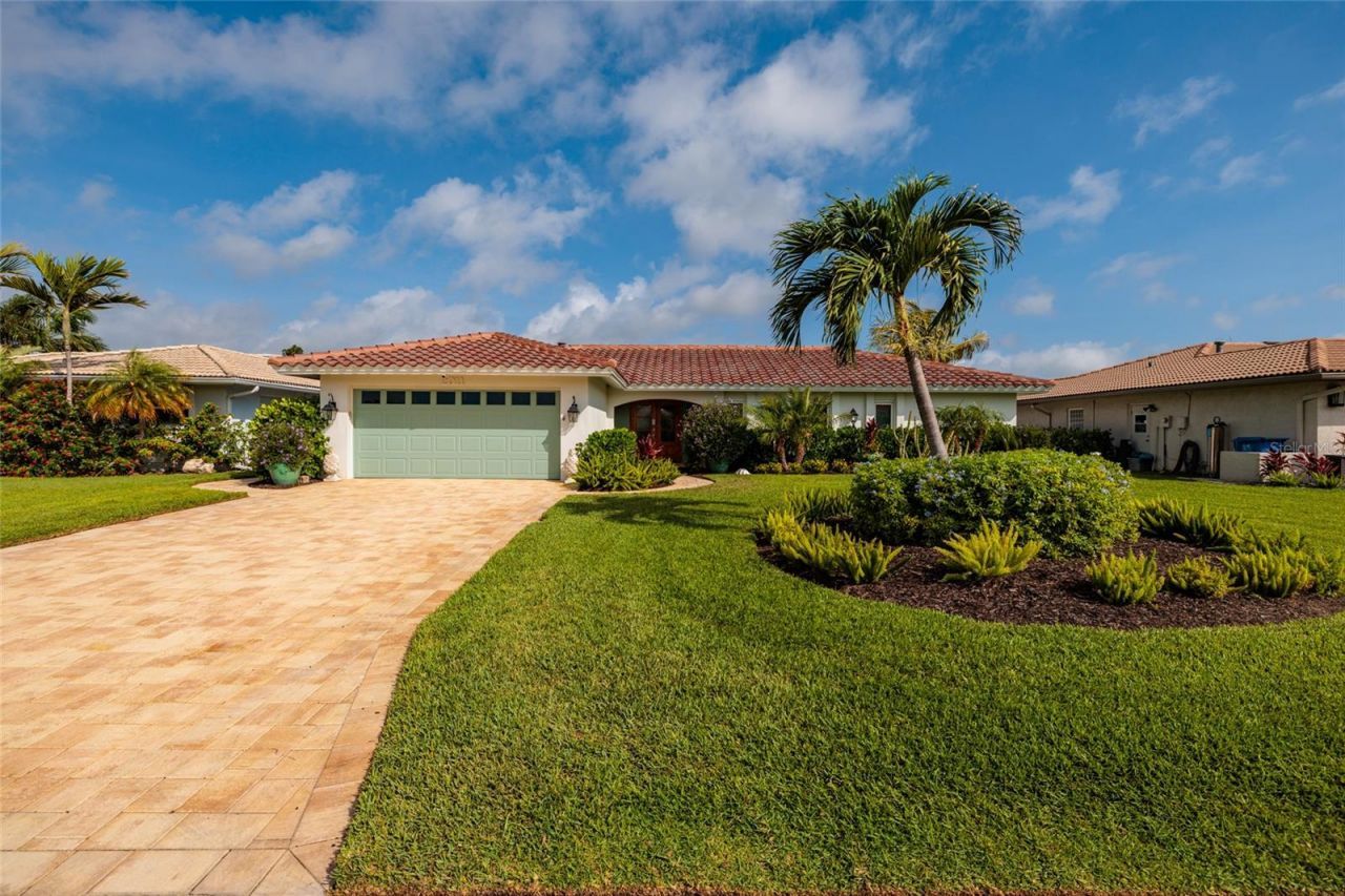 2011 Michigan Avenue Ne, Saint Petersburg, FL 33703 Photo