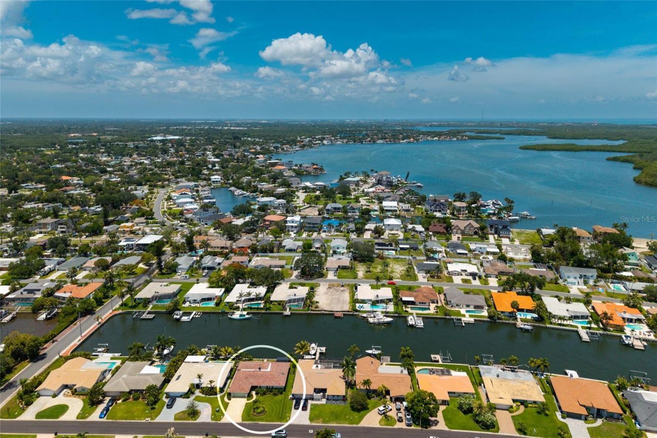 2011 Michigan Avenue Ne, Saint Petersburg, FL 33703 Photo