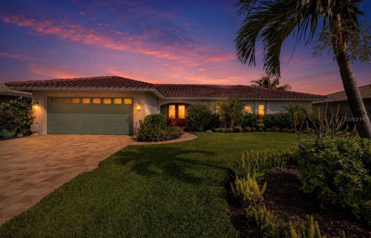 2011 Michigan Avenue Ne, Saint Petersburg, FL 33703 Photo