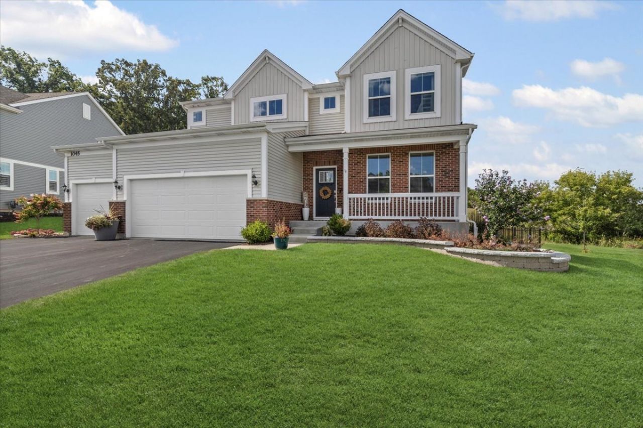 1045 Sugar Maple Drive, Crystal Lake, IL 60012