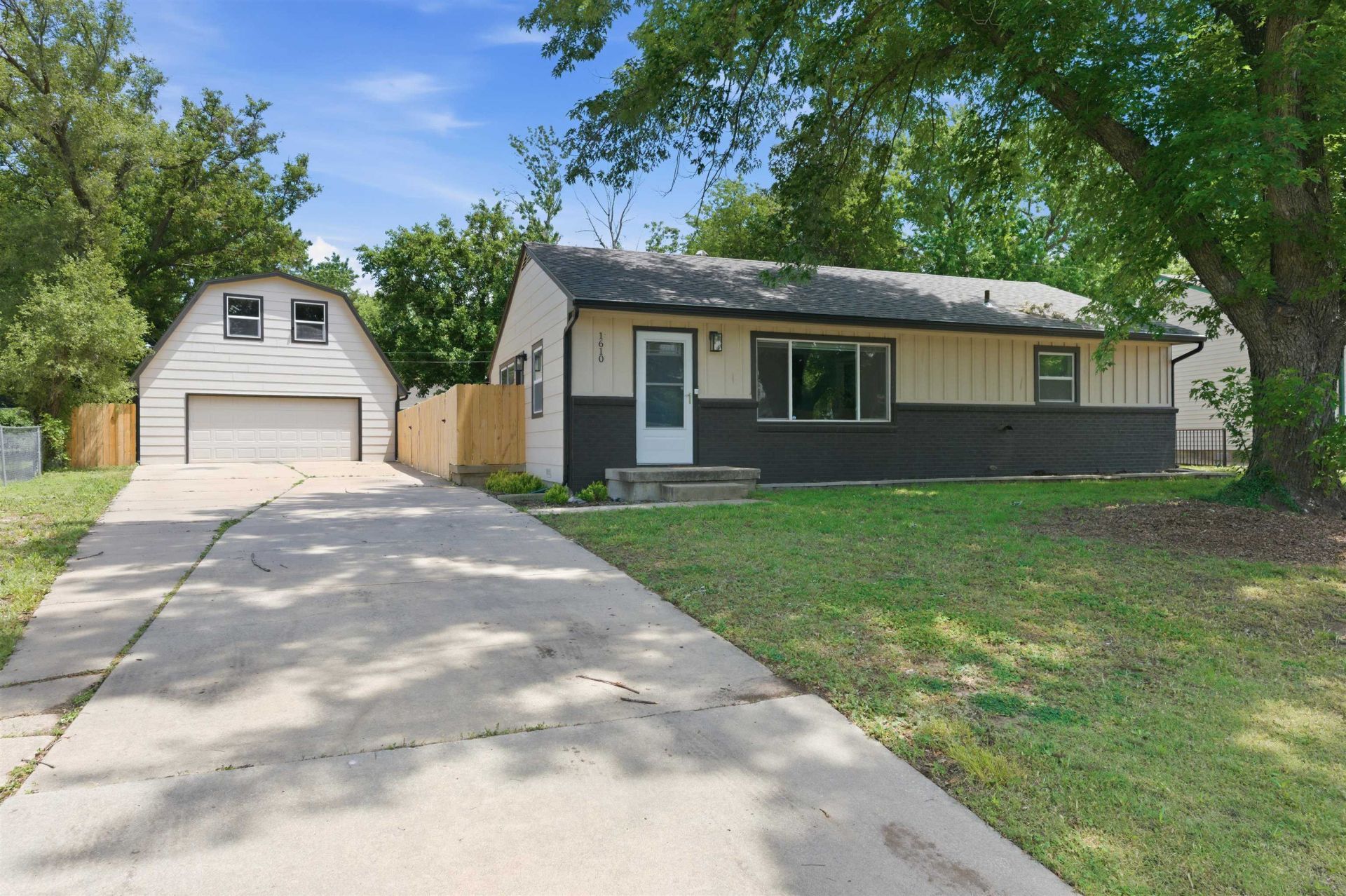 1610 E Evanston, Park City, KS 67219 Main Photo