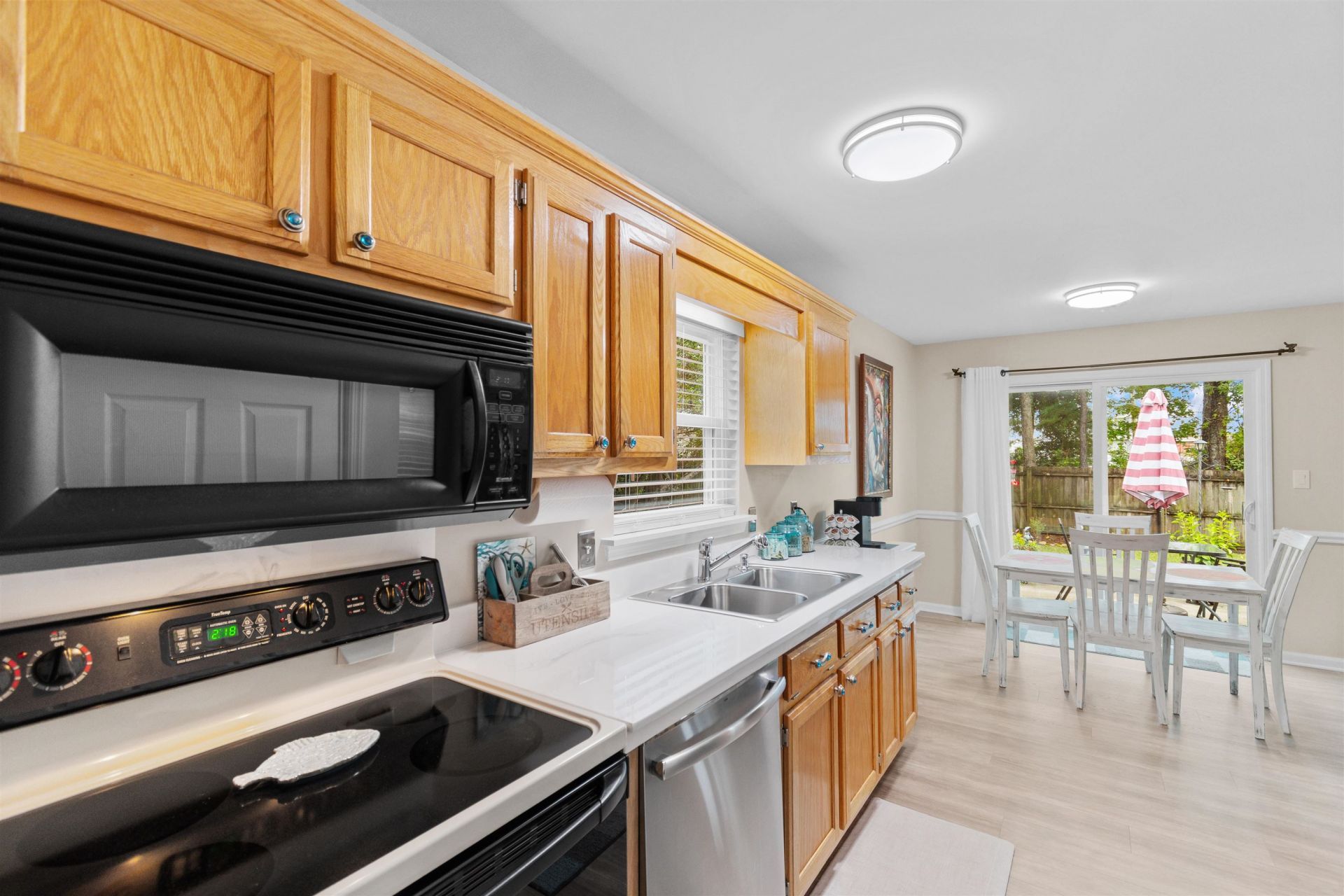 2927 Temperance Dr.  Photo 11