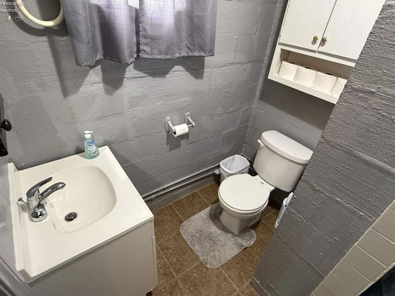 242 N Worthy Street, Marblehead, OH 43440 Photo 10