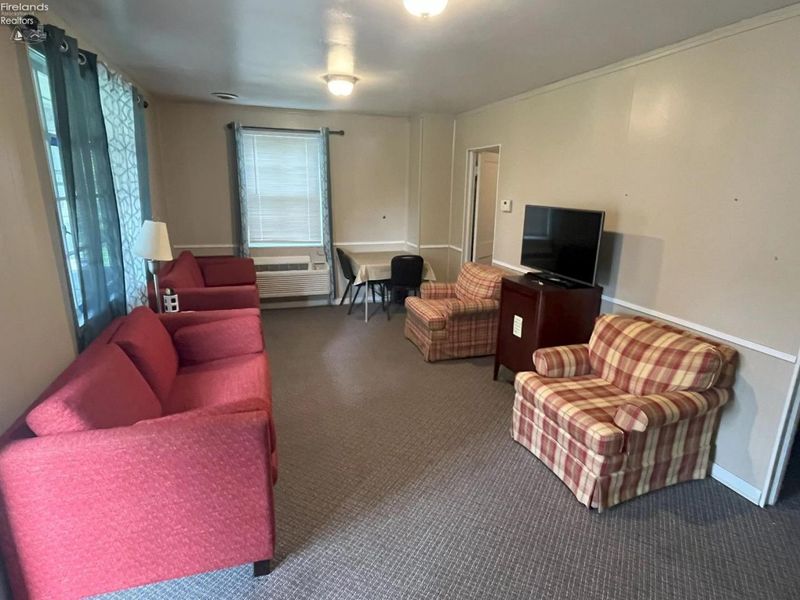 242 N Worthy Street, Marblehead, OH 43440 Photo 14