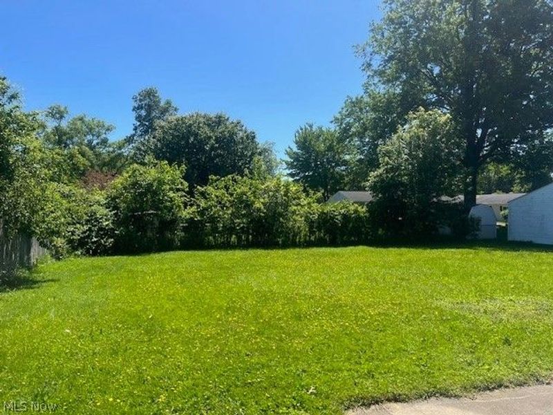 7405 Denny Drive, North Ridgeville, OH 44039 Photo 3