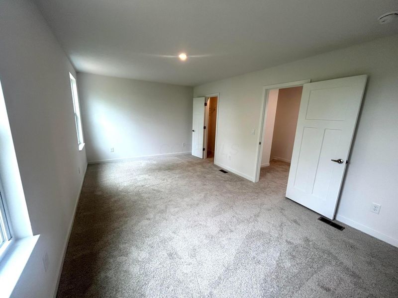 5978 Abernathy Lane , Columbus, OH 43232 Photo 18