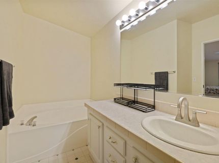 6019 W Park Dr, Ione, CA 95640 Photo
