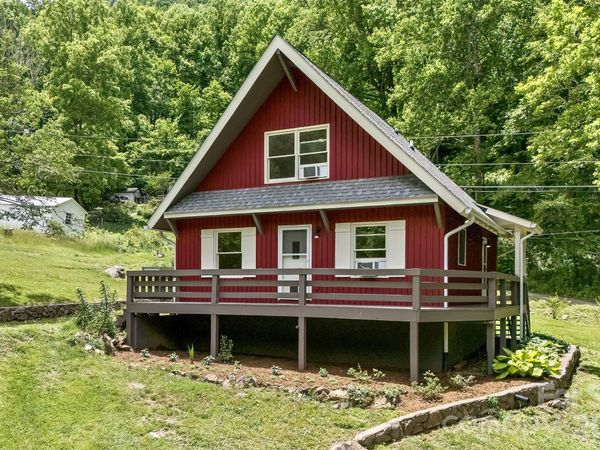 47 Fir Circle, Canton, NC 28716
