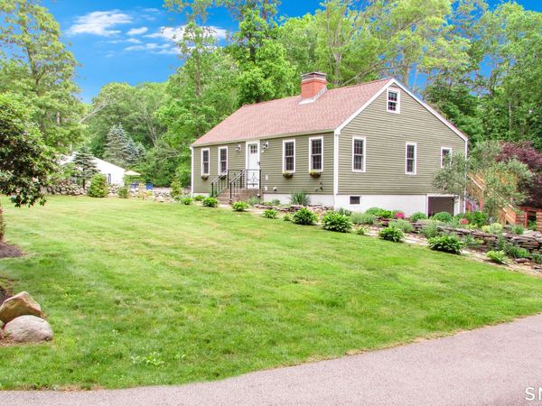 410 Pumpkin Hill, Ledyard, CT 06339