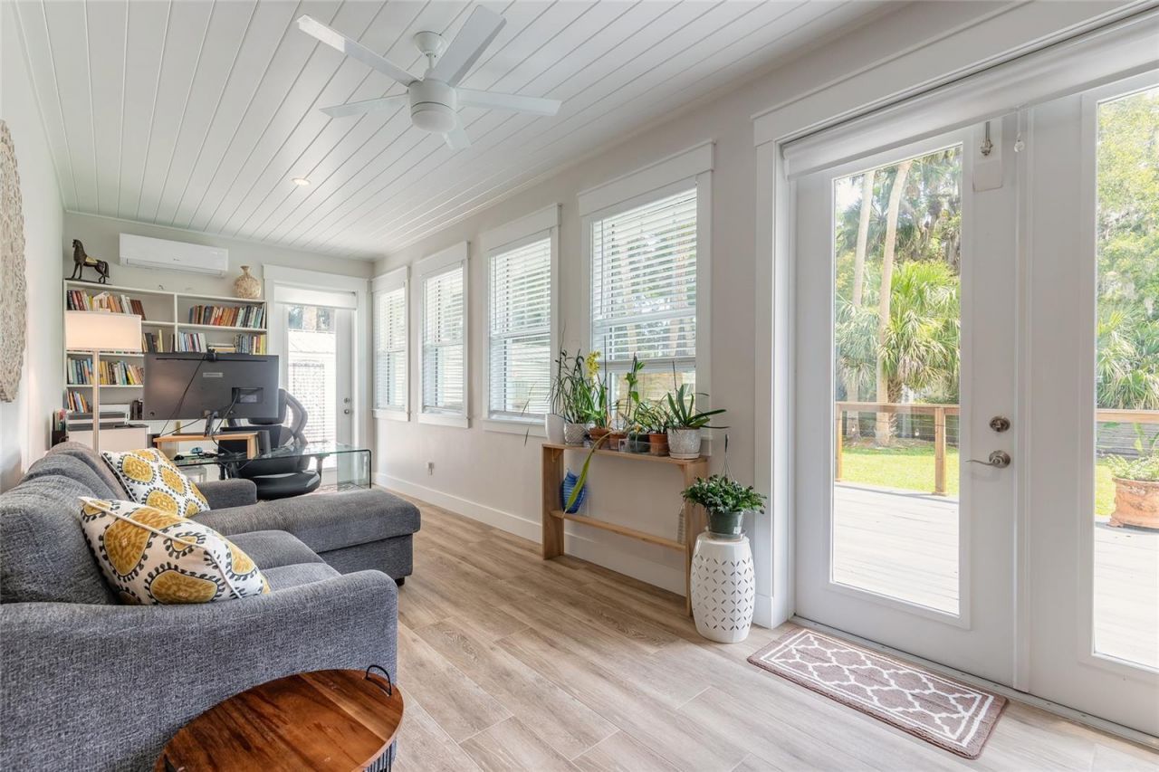 1107 S Orange Street , New Smyrna Beach, FL 32168 Photo