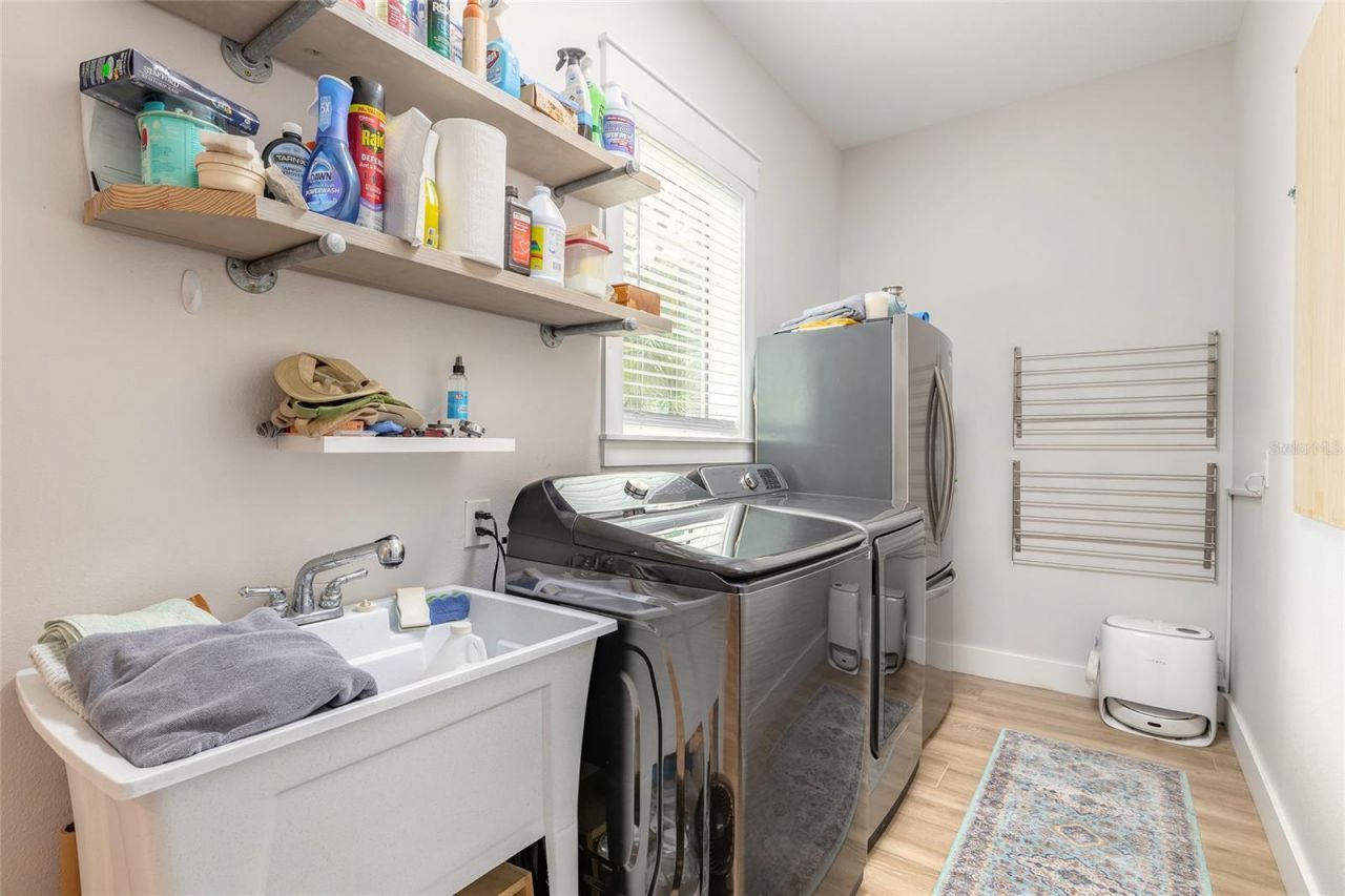 1107 S Orange Street , New Smyrna Beach, FL 32168 Photo