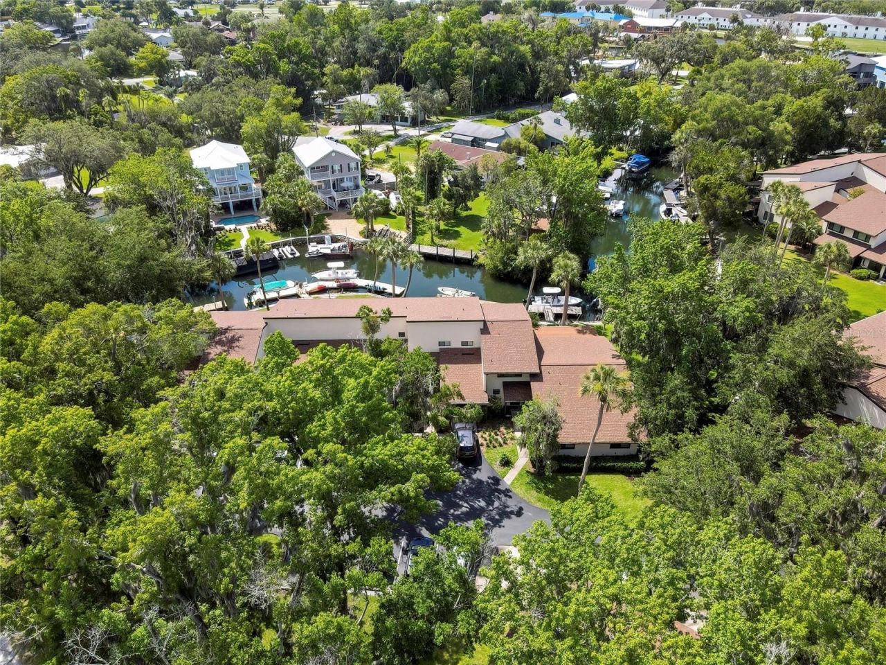 1637 SE Paradise Circle , Unit 106, Crystal River, FL 34429 Photo