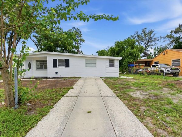 317 E HYDRANGIA STREET , TAMPA, FL 33612