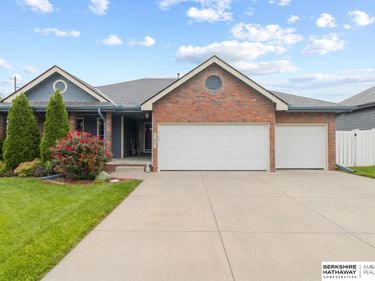 11831 S 48th Street, Bellevue, NE 68133