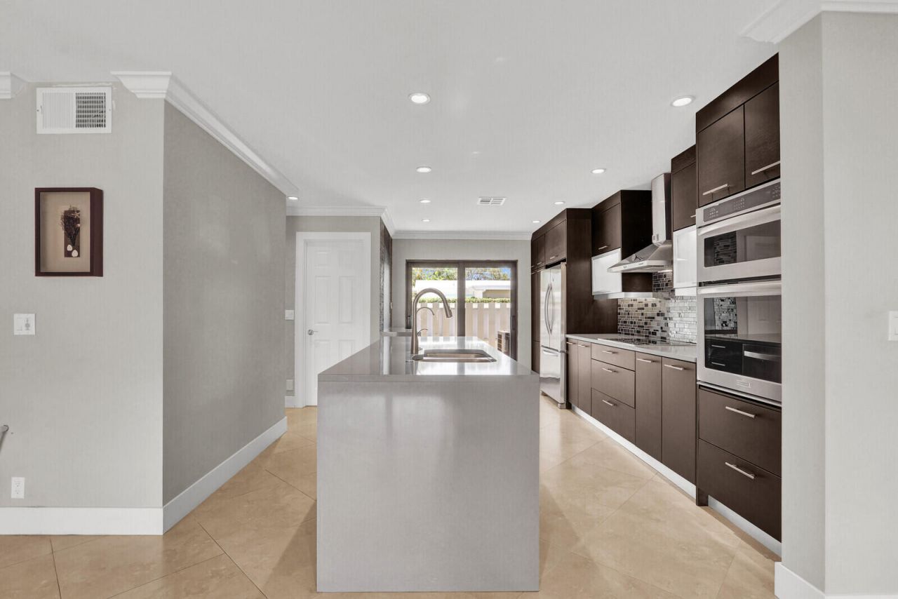 611 NE 12th Terrace, Unit 1, Boynton Beach, FL 33435 Photo