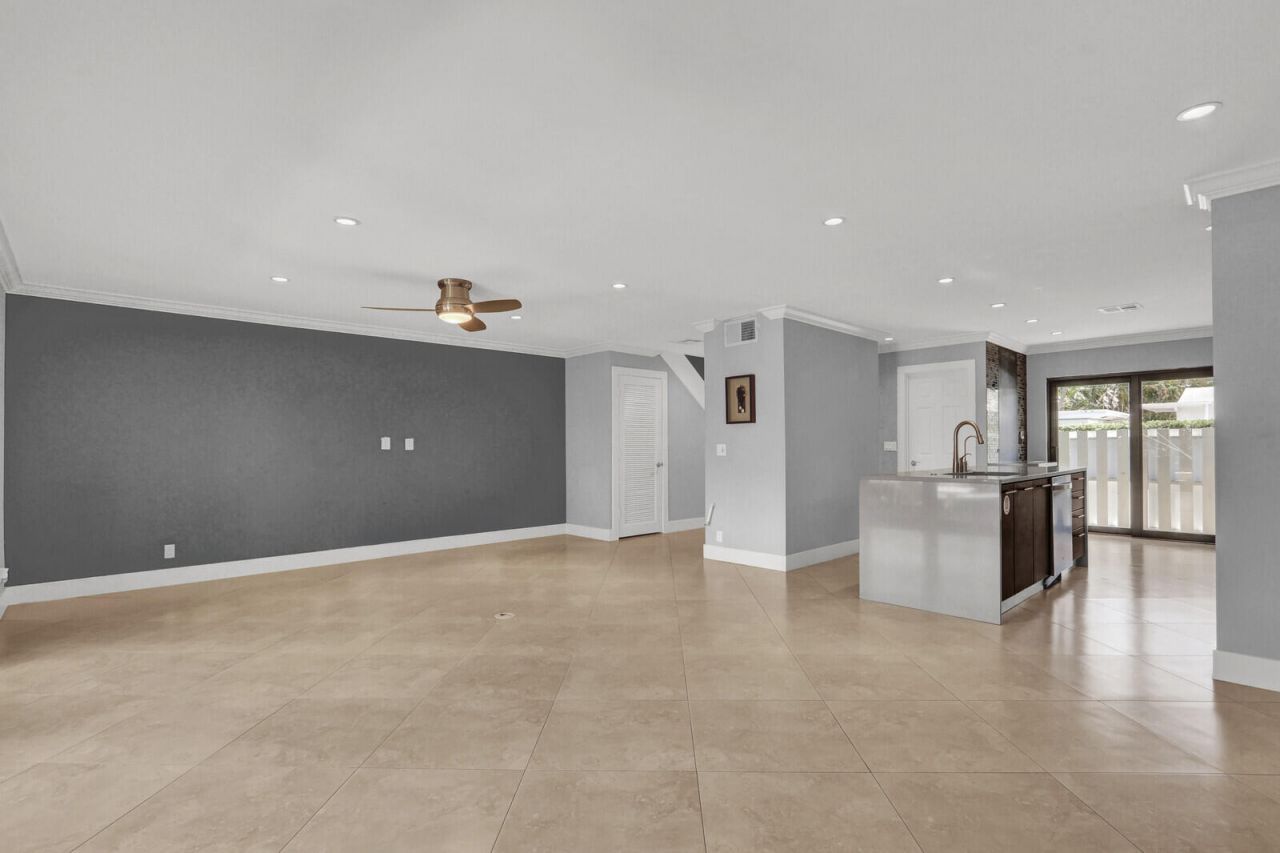611 NE 12th Terrace, Unit 1, Boynton Beach, FL 33435 Photo