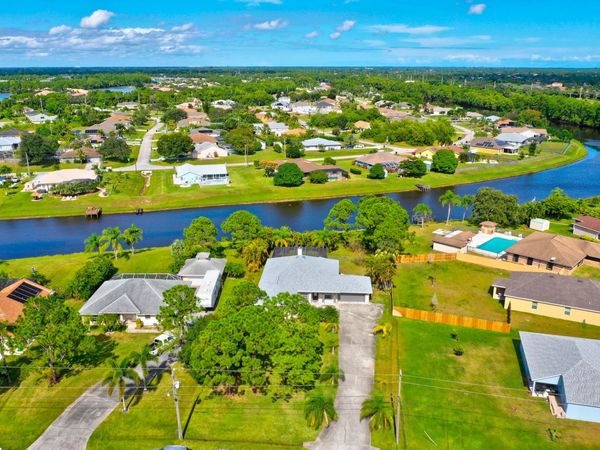 256 SW Ridgecrest Drive, Port St. Lucie, FL 34953