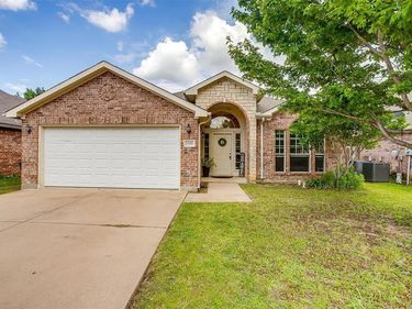 12217 Shadow Wood Trail , Fort Worth, TX 76028