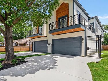 2220 Bombay Avenue, Dallas, TX 75235