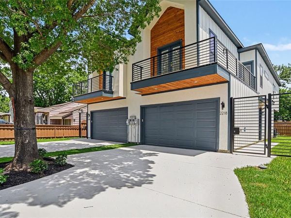 2220 Bombay Avenue, Dallas, TX 75235