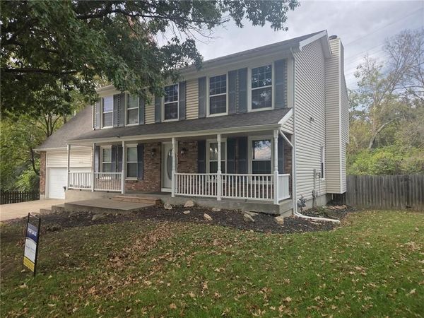 3715 SW Kimstin Circle, Blue Springs, MO 64015
