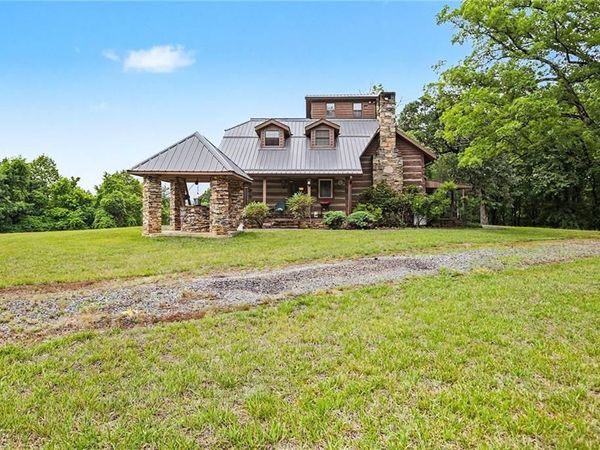 1413 Mission Road , Danbury, NC 27016