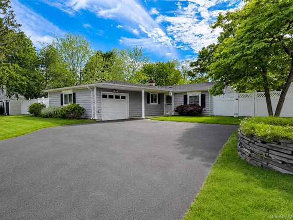 26 Campus Drive, Farmingville, NY 11738