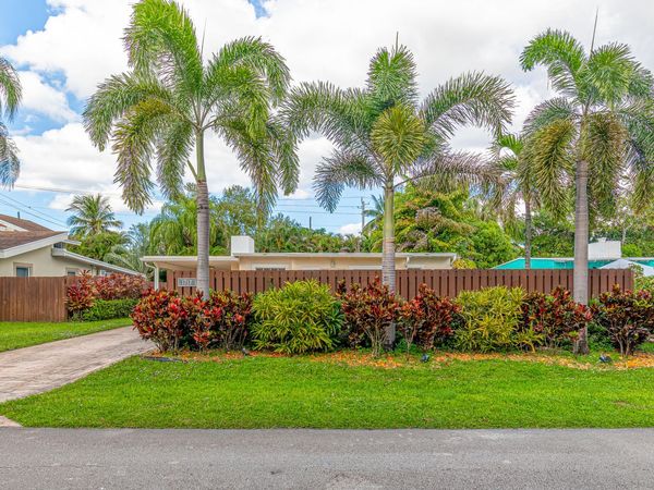 1717 SW 12th Court, Fort Lauderdale, FL 33312