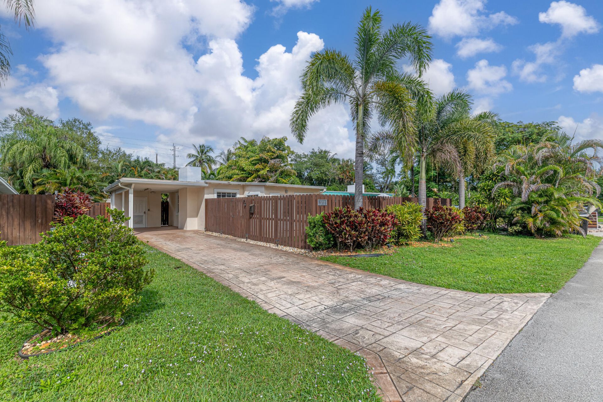 1717 SW 12th Court, Fort Lauderdale, FL 33312 Photo