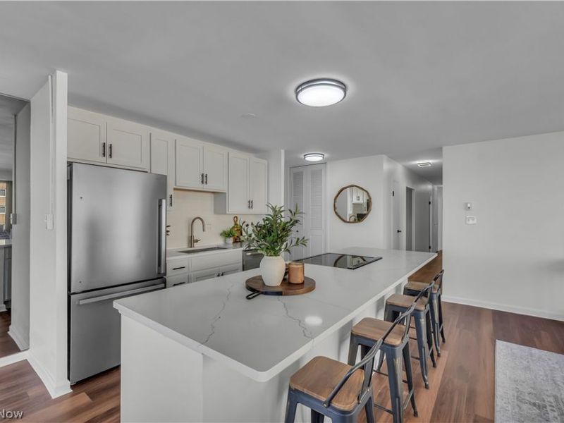 12520 Edgewater Drive, Unit 1005, Lakewood, OH 44107 Photo 10