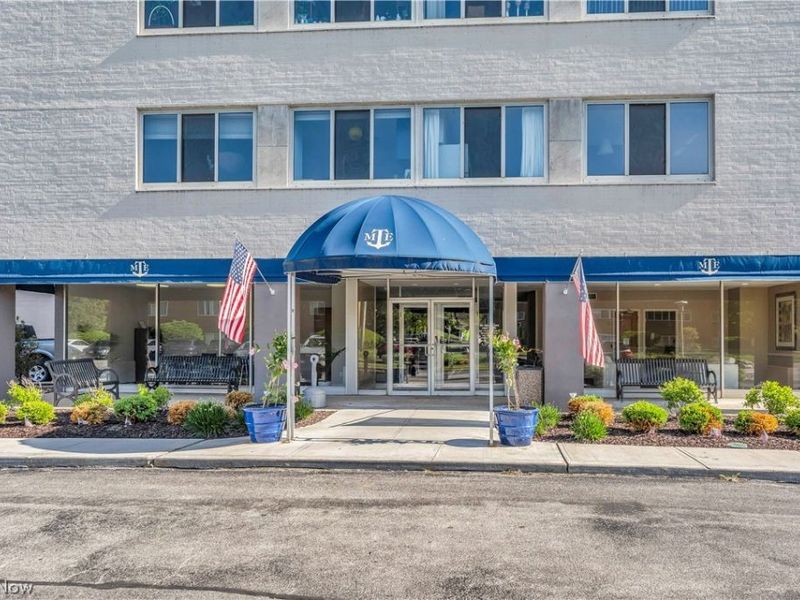 12520 Edgewater Drive, Unit 1005, Lakewood, OH 44107 Photo 6