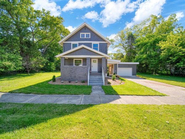 1215 Linwood Avenue, Jackson, MI 49203