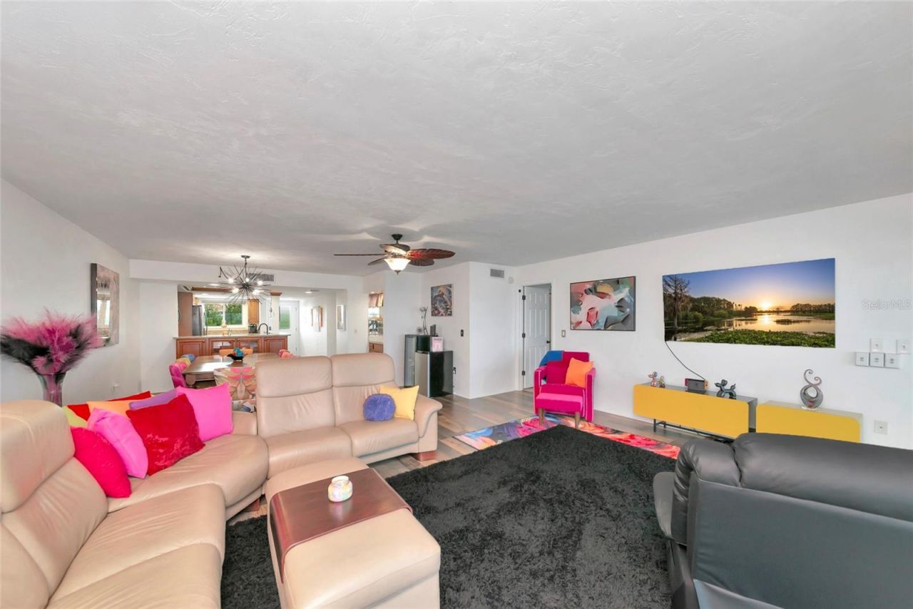 910 Golden Beach Boulevard, Unit 202, Venice, FL 34285 Photo