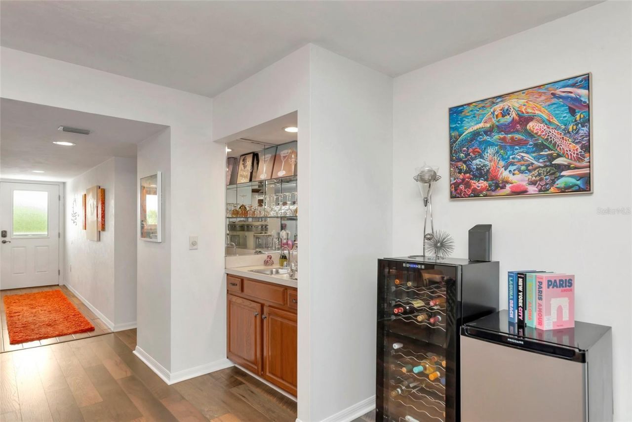 910 Golden Beach Boulevard, Unit 202, Venice, FL 34285 Photo