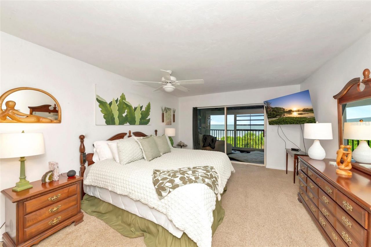 910 Golden Beach Boulevard, Unit 202, Venice, FL 34285 Photo