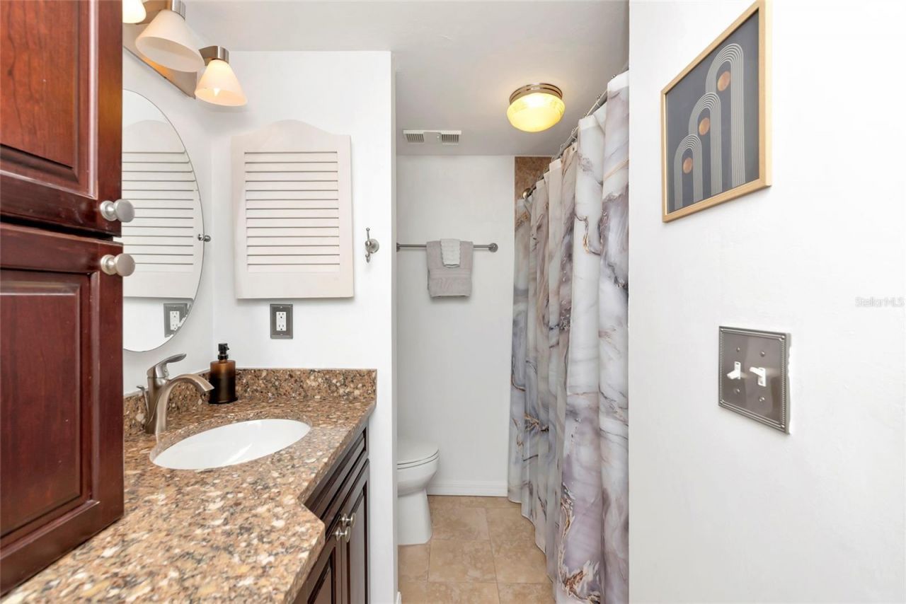 910 Golden Beach Boulevard, Unit 202, Venice, FL 34285 Photo